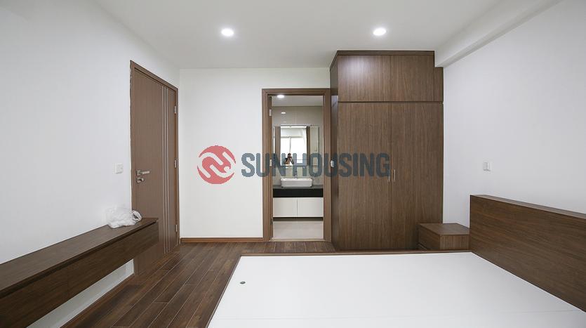 Brand-new Ciputra apartment for rent, 3 bedrooms, L-building.