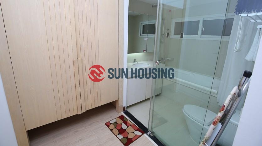 Serviced apartment with 2 bedrooms & 2 bathrooms in Quảng An Tây Hồ