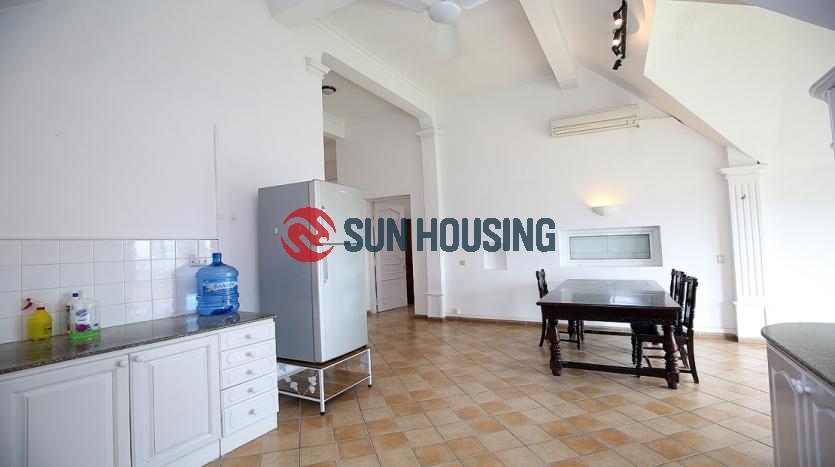 Hanoi in style with this modern Quang An apartment.