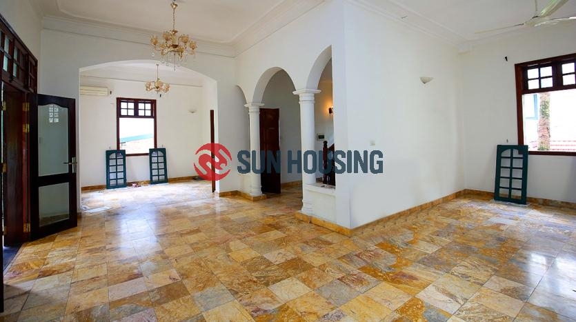 Unfurnished French 4BR Tay Ho House for rent $2400/month