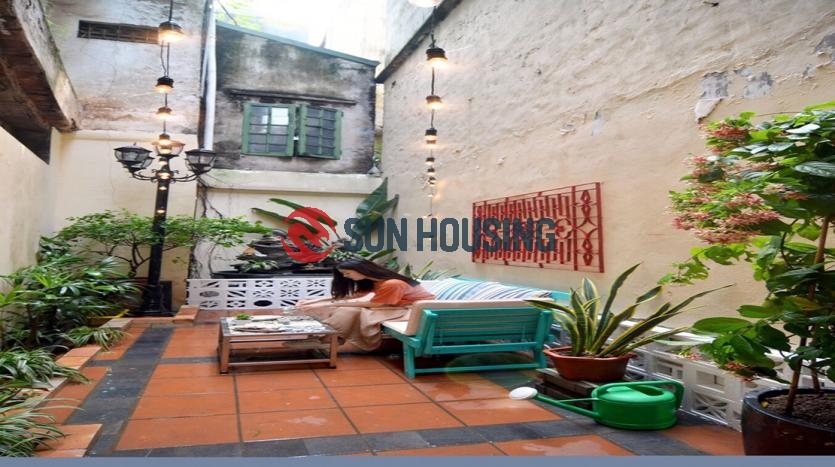 Characteristic studio in Ba Dinh for rent, 30 sqm, chill vibe garden
