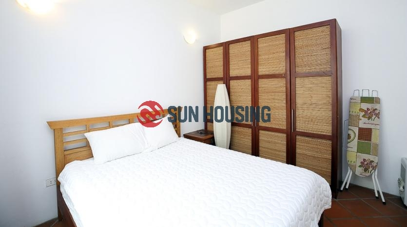 For rent 2 bedroom apartment in the heart of Tay Ho with affordable price