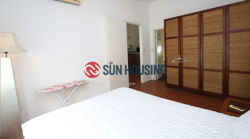 For rent 2 bedroom apartment in the heart of Tay Ho with affordable price