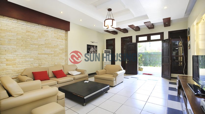 5 bedroom Villa Ciputra Hanoi for rent | Good price and condition