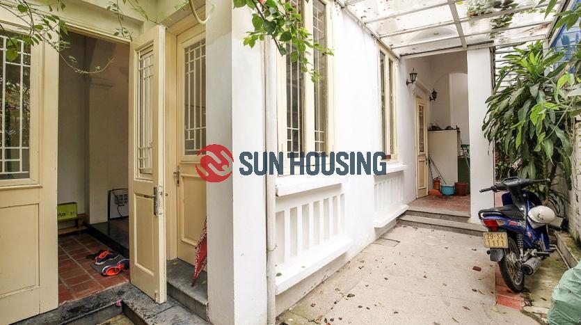 Interesting 2BR house for rent in Nghi Tam village | Cool layout, good condition