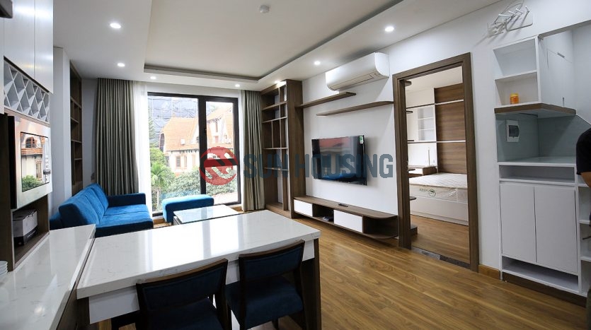 Brand-new, main road Tay Ho apartment for rent. 2 bedroom, 100 sqm