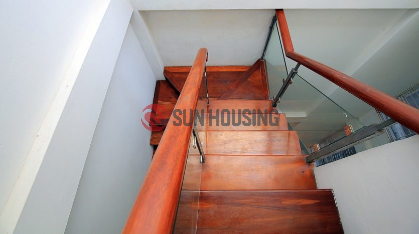 Modest house in Tay Ho for rent.