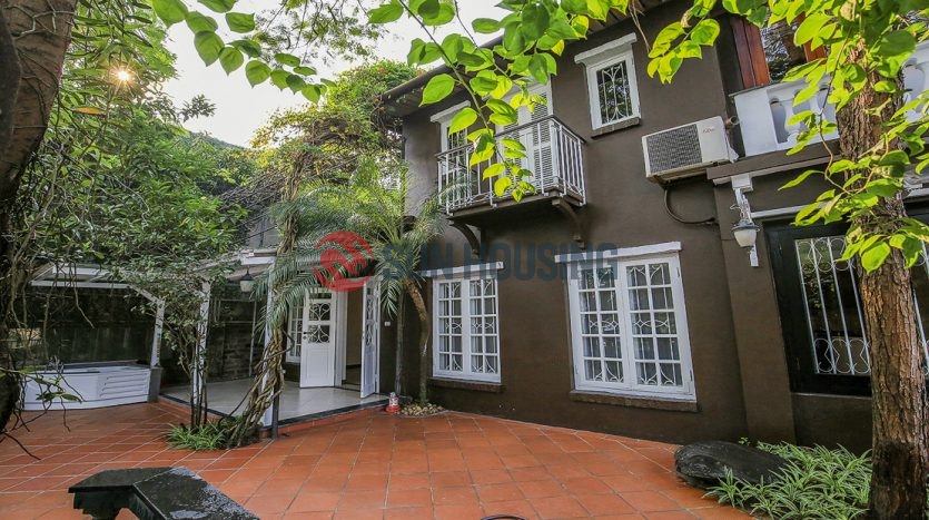 House in Tay Ho, Hanoi. Great location. Far from the noise