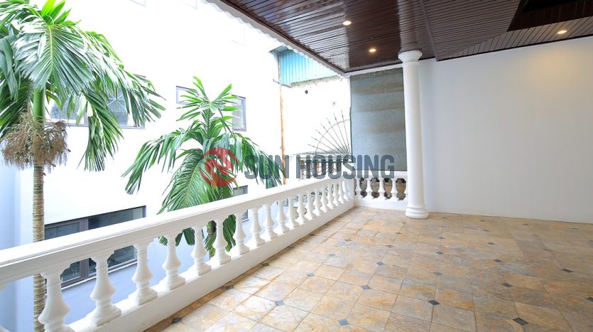 Bright three floor house in Tay Ho for rent.