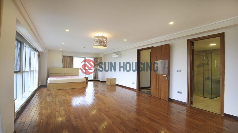 Are you looking for a large apartment Ciputra Hanoi for rent