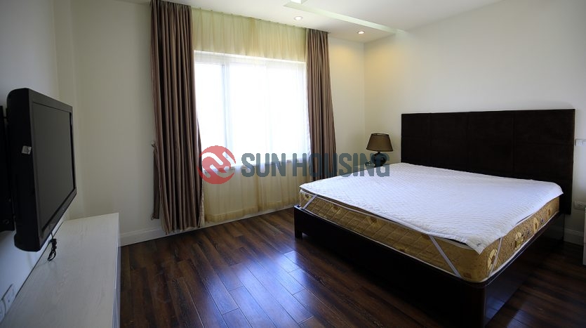 Duplex apartment 4 bedrooms in To Ngoc Van for rent