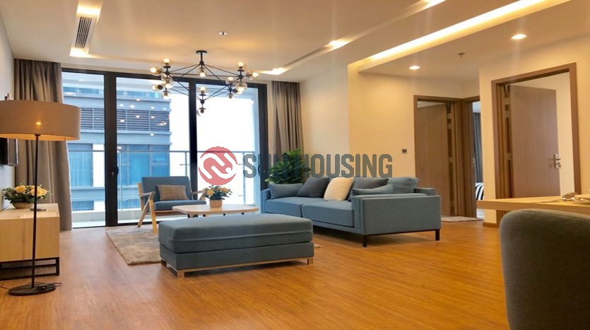 Luxury furnished apartment for rent in Vinhomes Metropolis 120 sqm