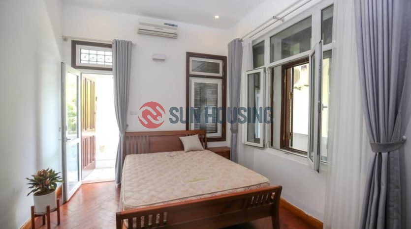 Nice villa 4 bedrooms in Xuan Dieu street for rent (27)