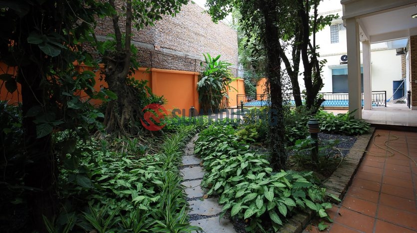 Beautiful garden with swimming pool: 4 bedroom French Villa in Tay Ho.