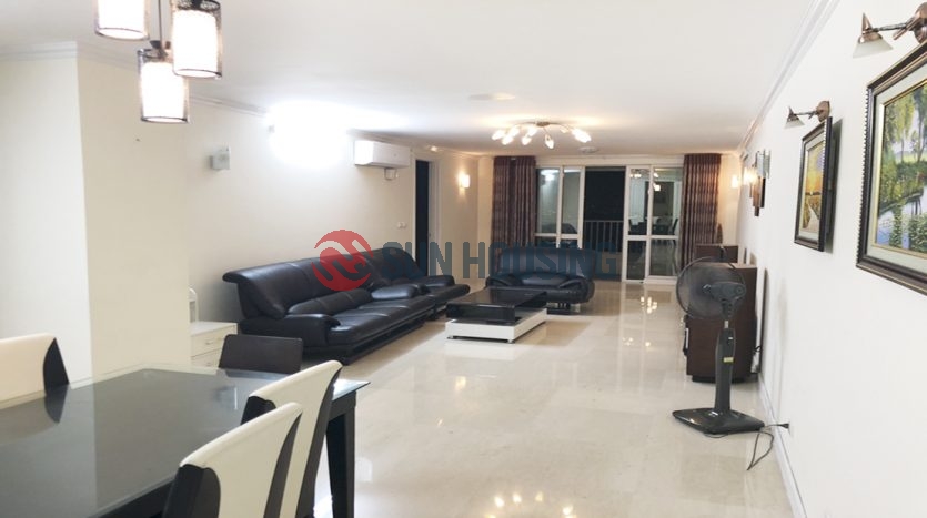 Apartment in P1 Building of Ciputra Hanoi for rent.