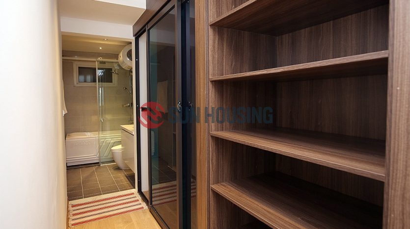 Service apartment pretty view 2 bedrooms in To Ngoc Van for lease