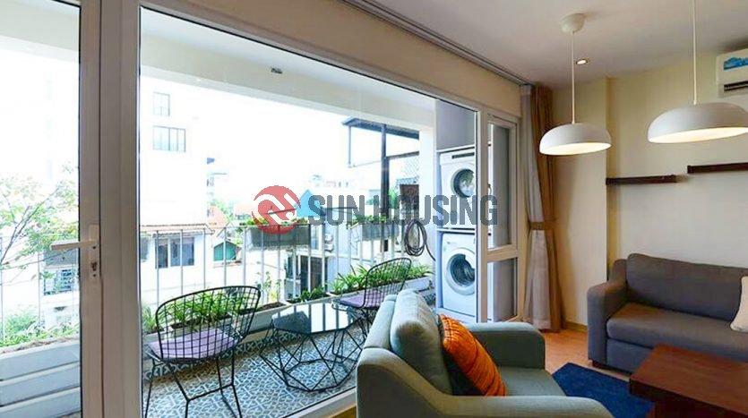 Service apartment pretty view 2 bedrooms in To Ngoc Van for lease