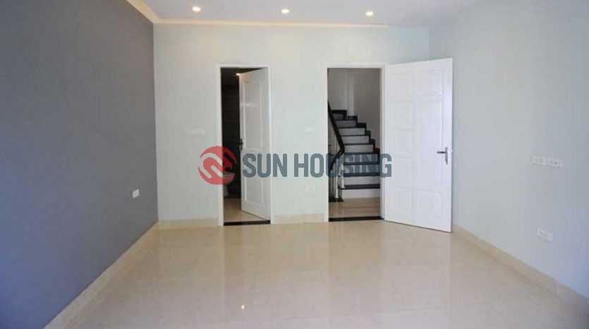 A basic 3 bedroom house in Au Co, newly finished, good price & quality
