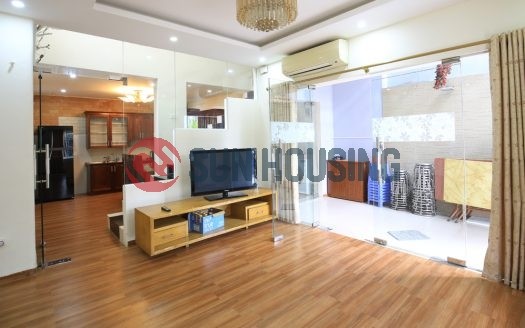2 bedrooms beautiful house in Au Co street to rent