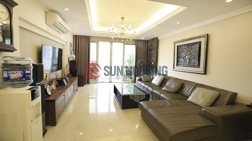 If you are looking for a lovely 03 bedrooms apartment in Ciputra, don’t wait any longer!