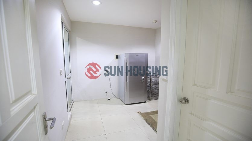 The apartment has 3 bedroom, 145m² in a total of living space located in Ciputra.