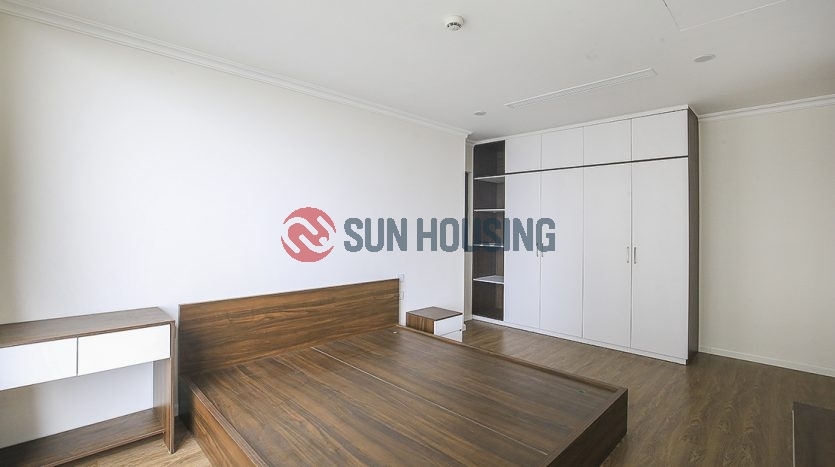 Spacious new and bright 2 bedrooms apartment in Sunshine Riverside, Phu Thuong, Tay Ho (6)