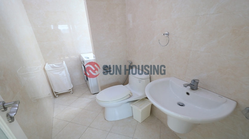 City view 1 bedroom service apartment on the 8th floor in Yen Ninh street for lease