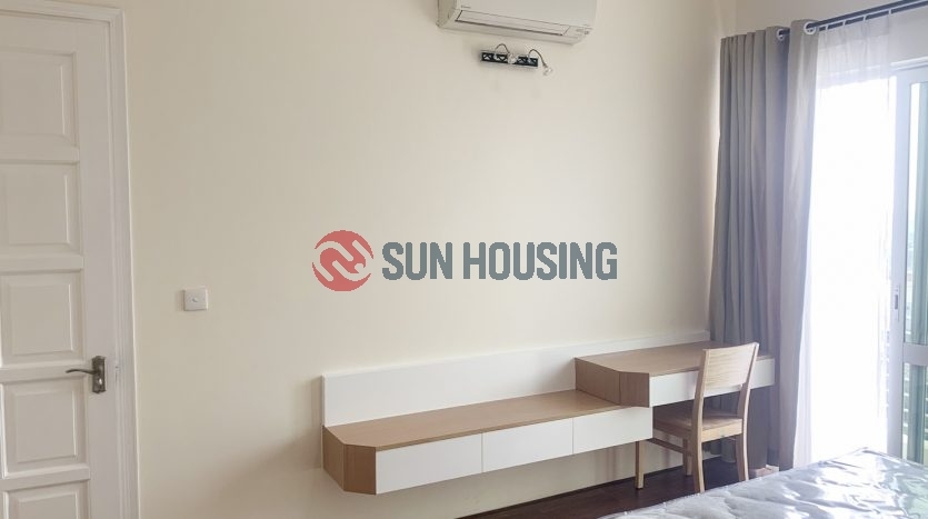 Modernly renovated 3 bedrooms apartment in Ciputra for lease.