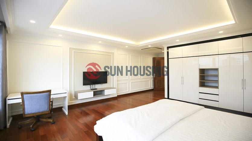 Nice views style 02 bedrooms apartment in Yen Phu village for rent.
