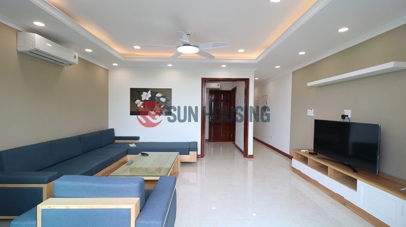 Truc Bach lake view 02 bedrooms service apartment in Tran Vu street for lease.