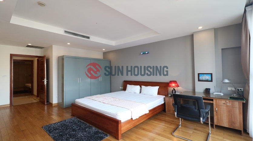 2 bedrooms apartment for rent in Trieu Viet Vuong street, fully furnished.