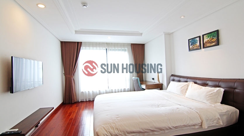 Top quality 2 bedroom apartment in main road Trieu Viet Vuong for rent