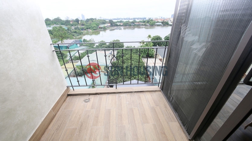 Quality lake view duplex 3 bedroom apartment in Tay Ho for rent, extra-large balcony