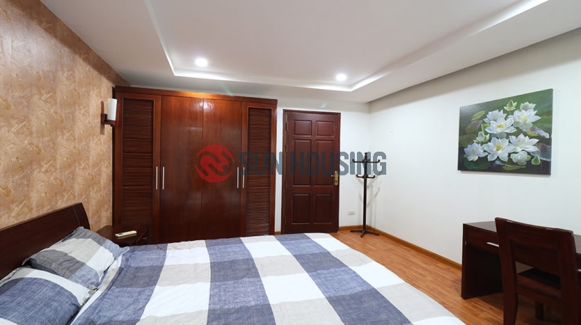 Lake view unique 1 bedroom apartment in Truc Bach street to rent