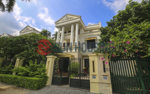 Big garden and larger villa for rent in Ciputra Hanoi