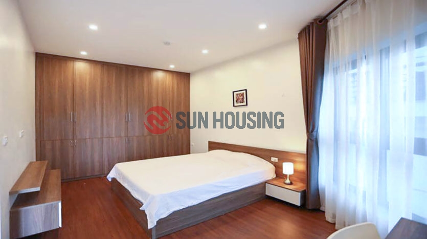 Spacious Au Co 1 bedroom for rent with a balcony, behind flower market