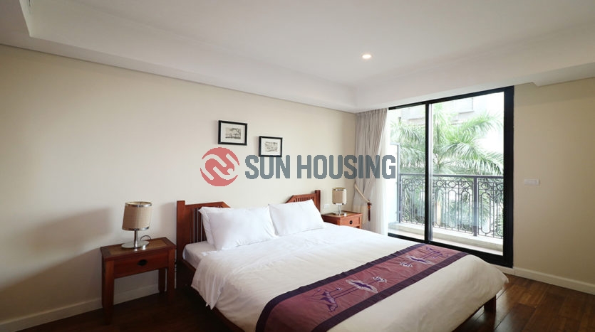 A spacious 180sqm 3 bedroom apartment in Pacific Place 33 Phan Boi Chau