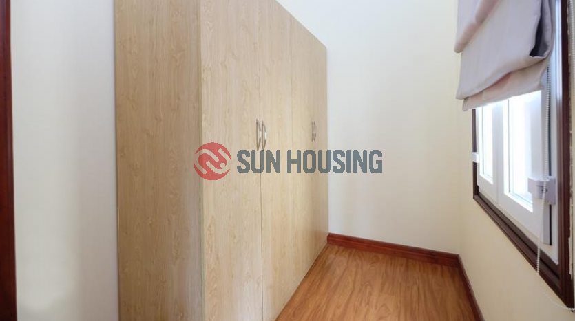 House 5 bedrooms opposite West lake in Tu Hoa for rent