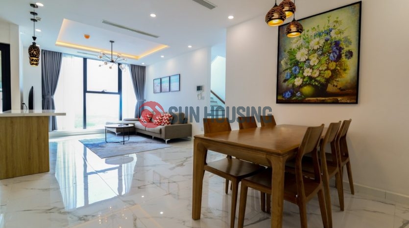 Charming 4 bedrooms duplex apartment in Sunshine city for lease